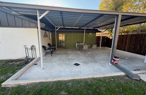 Fort Worth Maison | TEXANO INN Charming 3-bedroom house with WiFi and AC in welcoming Fort Worth