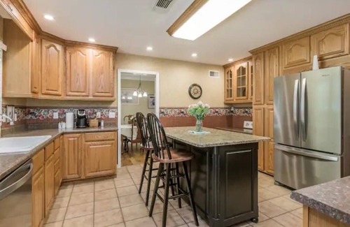 Amarillo Maison | Texas Adventures Await! Sweet 3BR Home Sleeps 8