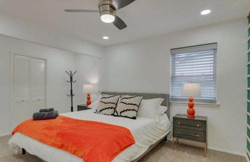 North Richland Hills Maison | Texas Designer Home with Private Hot Tub and Pool