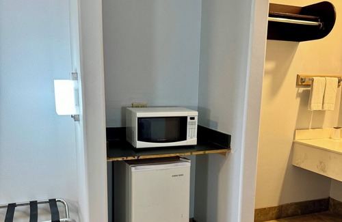 Edinburg Hôtel | Texas Inn and Suites City Center at University Dr.