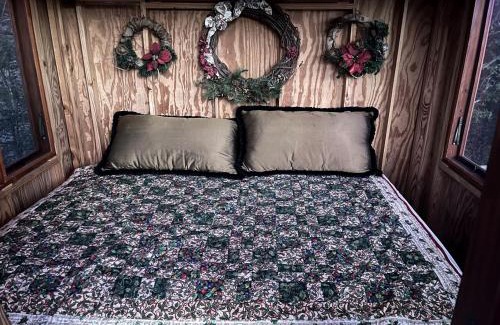 Elmo Maison | Texas Safari Camp Hummingbird Tree House