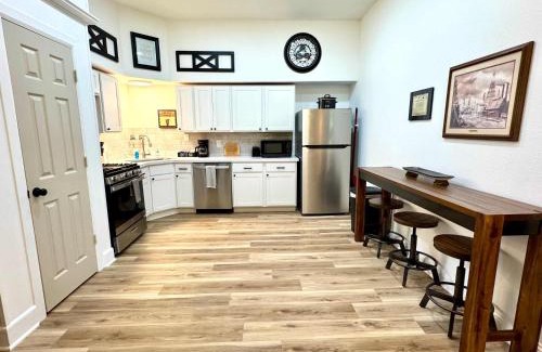 Nederland Maison | Texas Spindletop 3BR 2BA Home