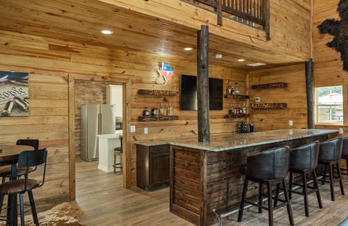 Canton Maison | Texas Tombstone, your private town