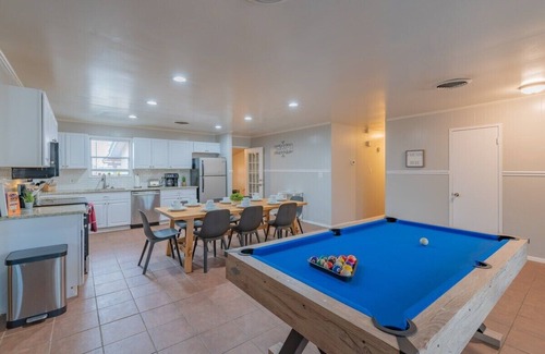 Wetmore Maison | Texas Vacation Home with GameRoom, Firepit & POOL by Fiesta Texas