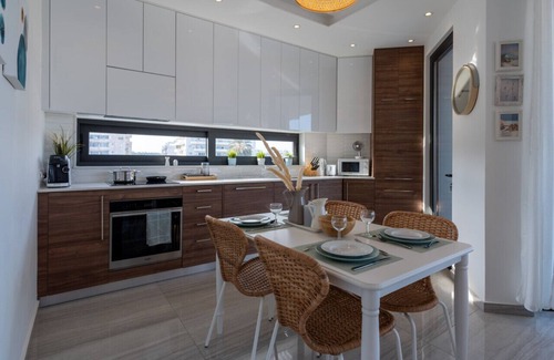 Skala Appartement | Thálassa 2-Bedroom Apartment in Larnaca