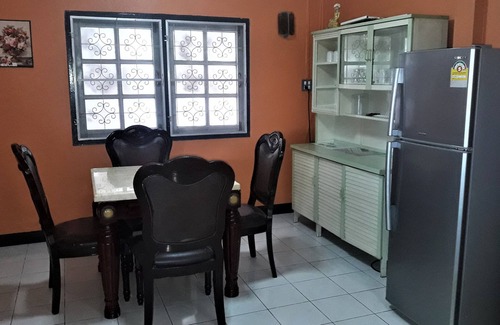 Nanai Road Villa | Villa thaïlandaise au centre de Patong Beach