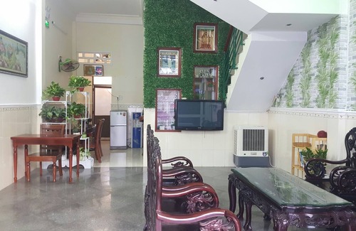 Binh Dinh Maison | Thành Đạt 2 Hostel, full house, 2 minutes à pied de la plage