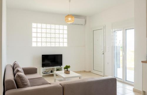 Oropos Appartement | Thanos' seaside suite