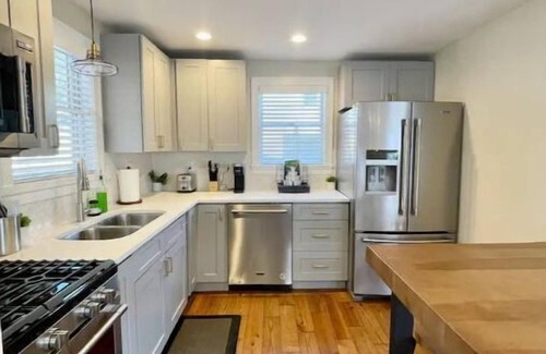 Stillwater Maison | "That Cute BNB" 2-Bedroom home in prime location!