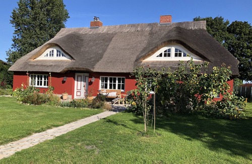 Altenkirchen Cottage | Ferme au toit de chaume Schwalbenhof Gudderitz