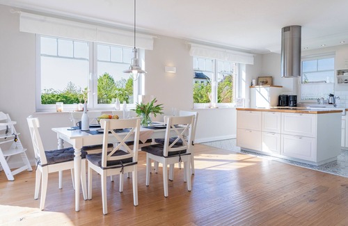 Poseritz Maison | Nouvelle chaumière avec une vue imprenable sur l'eau à droite sur la réserve naturelle