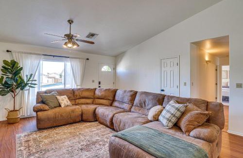 Thatcher Maison | Thatcher Home with Fenced Backyard 3 Mi to Downtown
