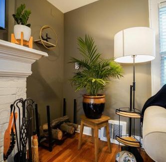 University Place Maison | The 1800