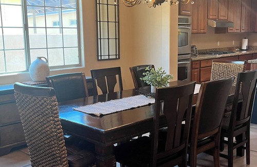 Sam Hughes Maison | The 1st Place - Beautiful and spacious 5 bedroom home next to U of A.
