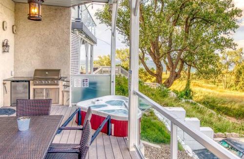 Miller Beach Maison | The Addition at Villa Santorini