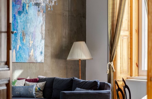 Terezvaros Appartement | The Address Downtown - Large apartment in the city centre.