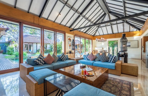Batubelig Villa | The Akasha Seminyak Bali Luxury Villas