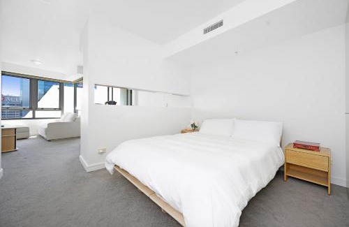 North Sydney Appartement | The Alexander Apartments - Harbour Views, Parking, Pool, 24hr Concierge