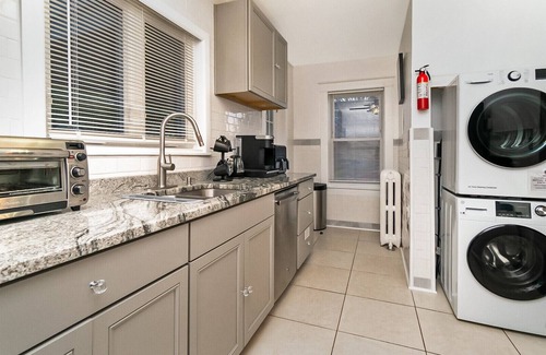 Allentown Maison | The Allentown Whitehouse