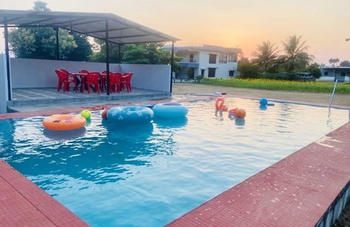 Hyderabad Autre | The Alphonso