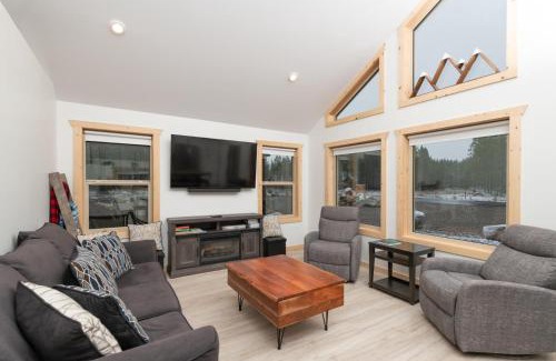 Valemount Maison | The Alpine Cabin