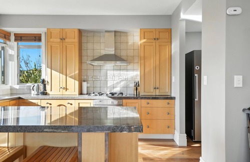 Windwhistle Maison | The Alpine Edge - Windwhistle Holiday Home