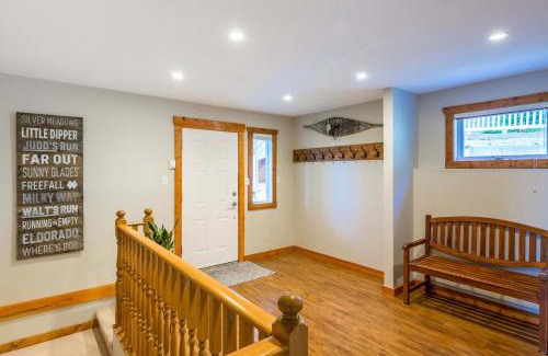 Silver Star Mountain Maison | The Alpine I No Service Fee's I Ski-in Ski-Out I