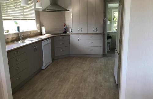 Thames Maison | THE AMBERS