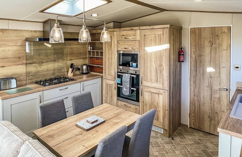 Tunstall Chalet De Ski | The Amy Johnson Lodge