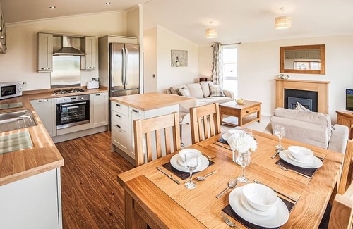 Tunstall Chalet De Ski | The Amy Johnson Lodge