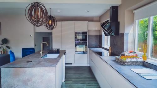 Upton Scudamore Maison | The Angel Holiday House
