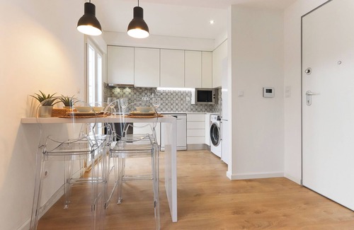 Pena Appartement | The Anjos Stay – Cozy 1-Bed Retreat