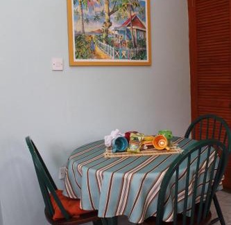 Roseau Appartement | The AnSwin Apartment