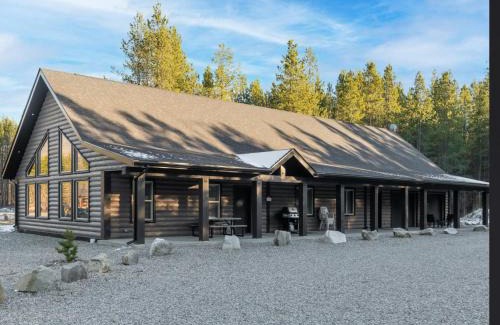 Valemount Maison | The Antler Ridge Cabin
