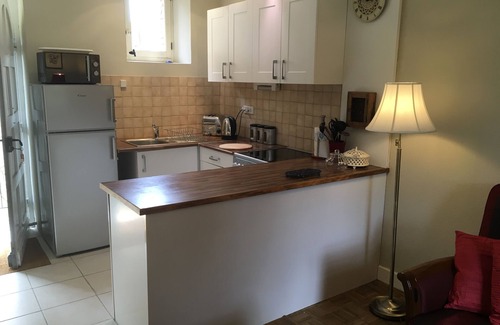 Saint-Front-sur-Lemance Appartement | L'Appartement - Grange en pierre transformée, endroit idyllique, 5 couchages, WiFi gratuit