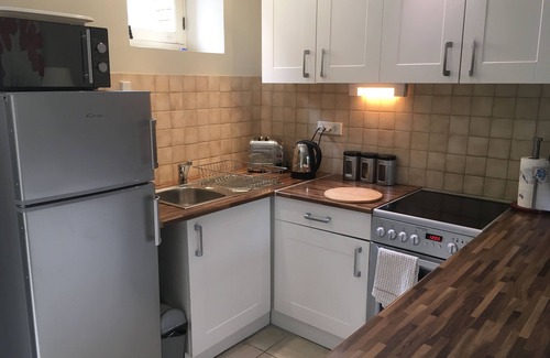 Saint-Front-sur-Lemance Appartement | L'Appartement - Grange en pierre transformée, endroit idyllique, 5 couchages, WiFi gratuit