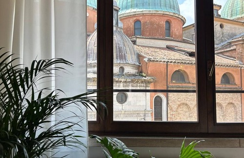 Treviso Appartement | The apartment offers a beautiful view of the city's cathedral domes.