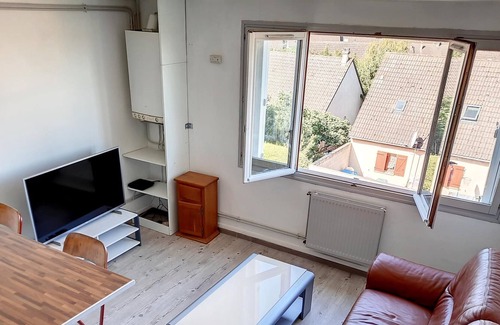 Provins Appartement | the Appart de la fontaine well hidden, 2min from the train station