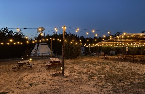 Wills Point Cabine | The Arrowhead Tipi Resort - Big Lakes - Nomadic Tipis on Lake Tawakoni