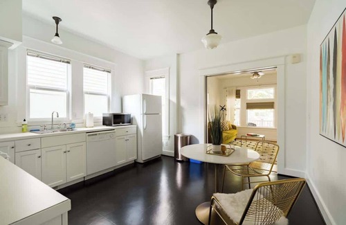 Boise Appartement | The Art Deco Lounge - 95 WalkScore - Live Music
