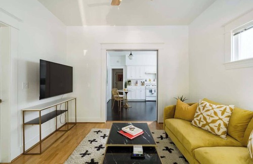 Boise Appartement | The Art Deco Lounge - 95 WalkScore - Live Music