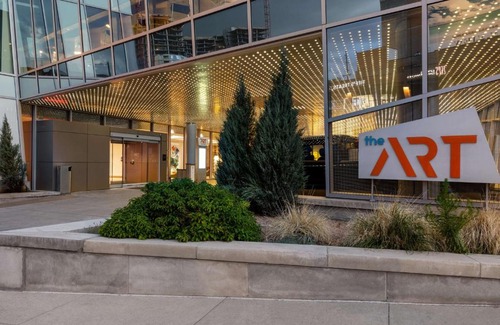 Golden Triangle Hôtel | The Art Hotel Denver, Curio Collection by Hilton