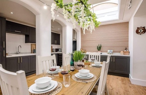 Leiston Maison | The Art Room, Leiston