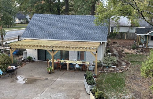 Conway Appartement | The Artist's Cottage: workspace & studio apt for artists/dancers/writers/etc.
