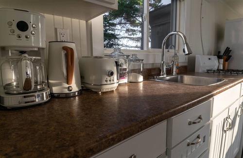 St. Andrews Cottage | Cabine de l'artiste - Sur la baie de Fundy