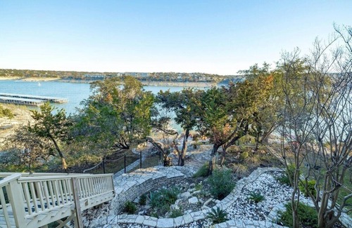 Point Venture Maison | The Ascent - Lakefront Private Doc Sleeps 10