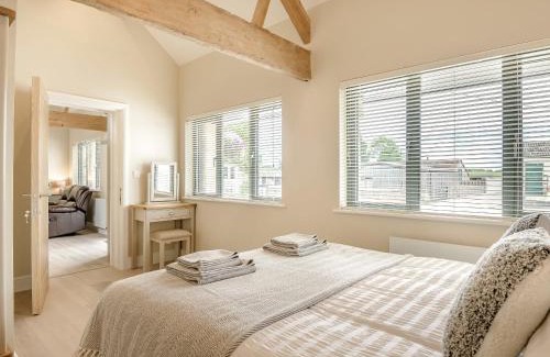 Trowbridge Maison | The Ash - Arnolds Hill