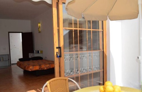 Alojera Maison | The Atlantic Beach with incredible sunsets over the horizon.