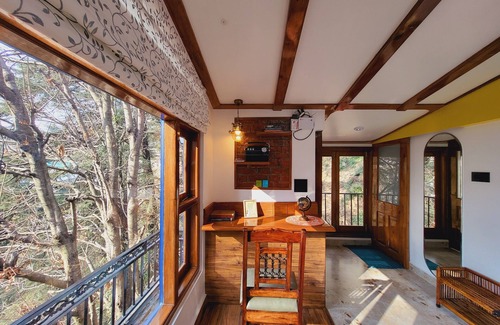 Chhota Shimla Appartement | The Attic Suite at Shimla Gypsy with 360° view and a sky roof