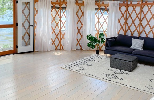 Vashon Island Maison | The authentic PNW waterfront yurt glamping experience!